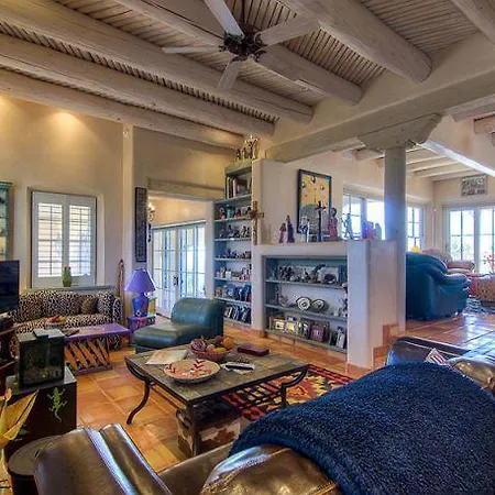 House Of Folk Art Holiday home *